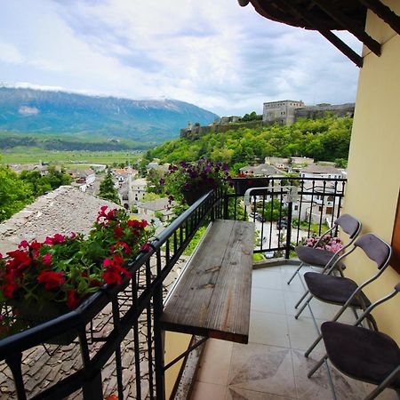Emblematic House Apartment 2 Gjirokastër Exteriör bild