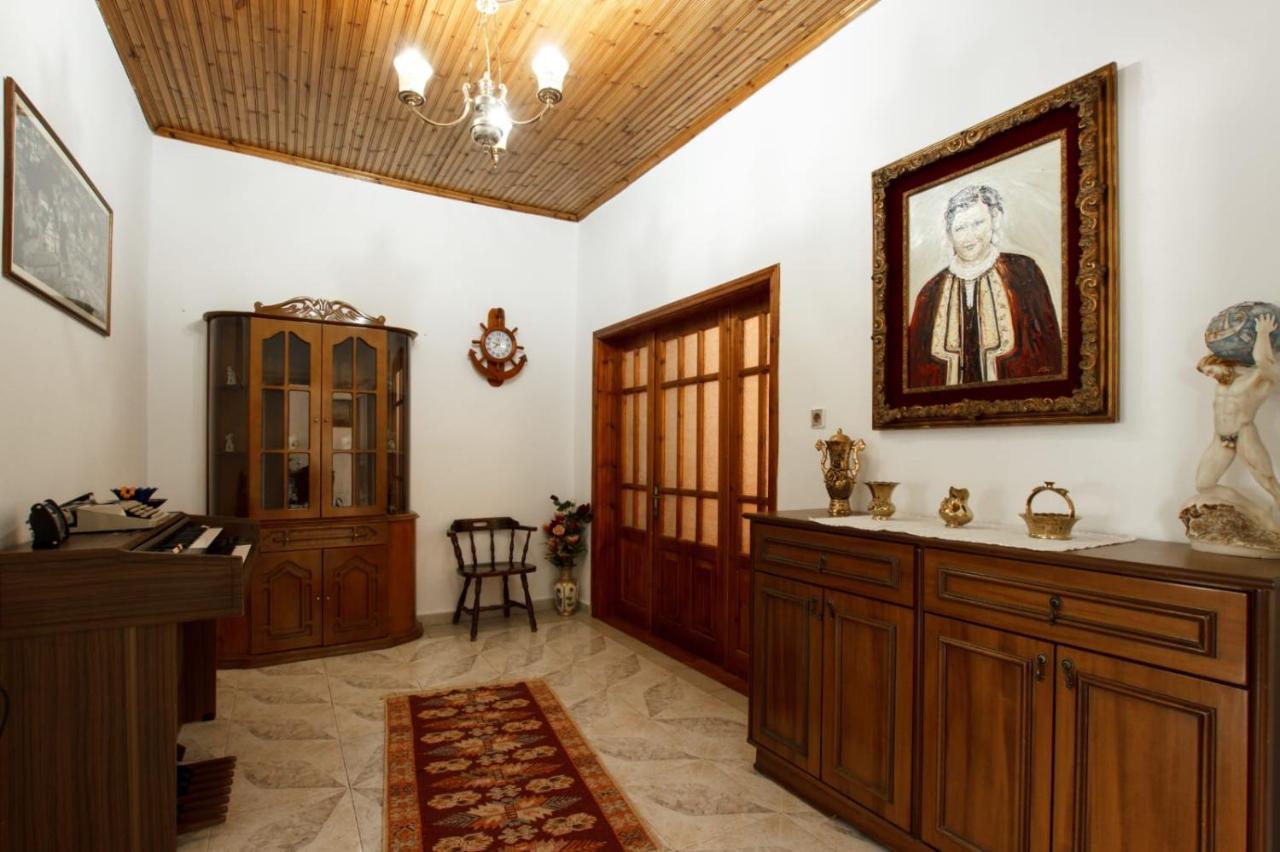 Emblematic House Apartment 2 Gjirokastër Exteriör bild